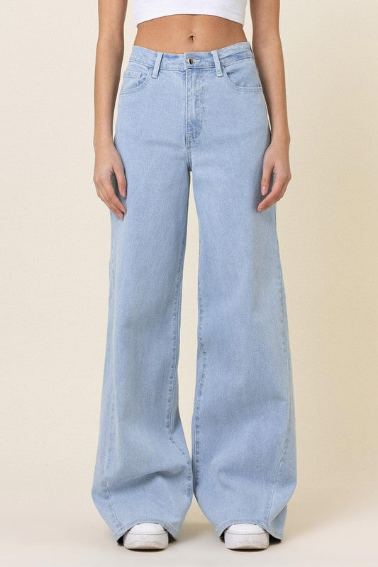 Low Rider Wide Leg Jeans