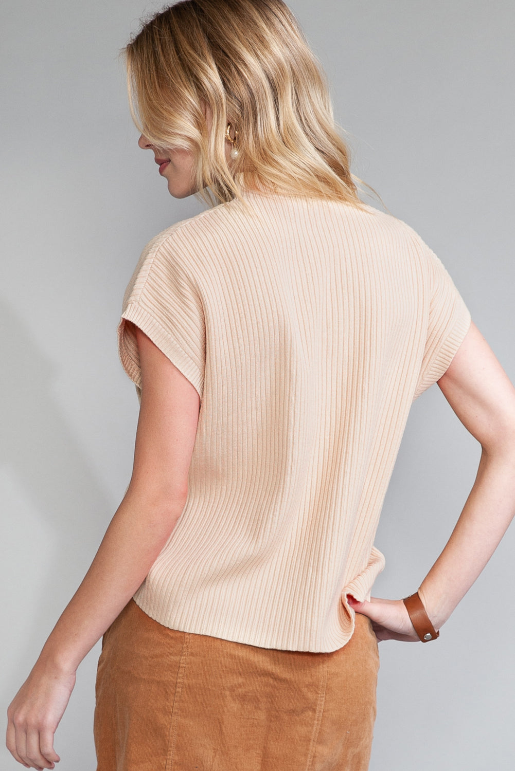 Oatmeal Patch Pocket Ribbed Knit Short Sleeve Sweater